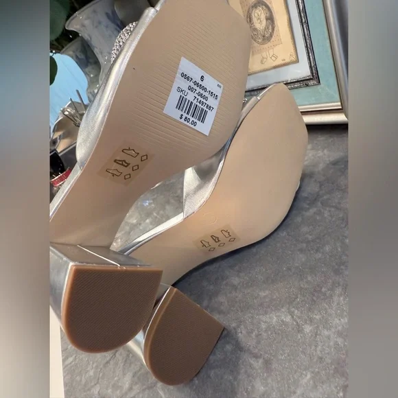 LE CHATEAU silver bow block heel mules - Picture 5 of 8